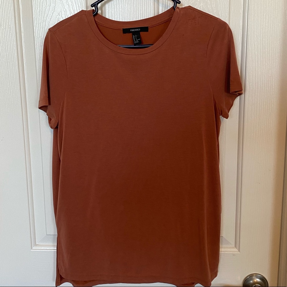 ⭐️ 3 for $20 ⭐️ F21 tee